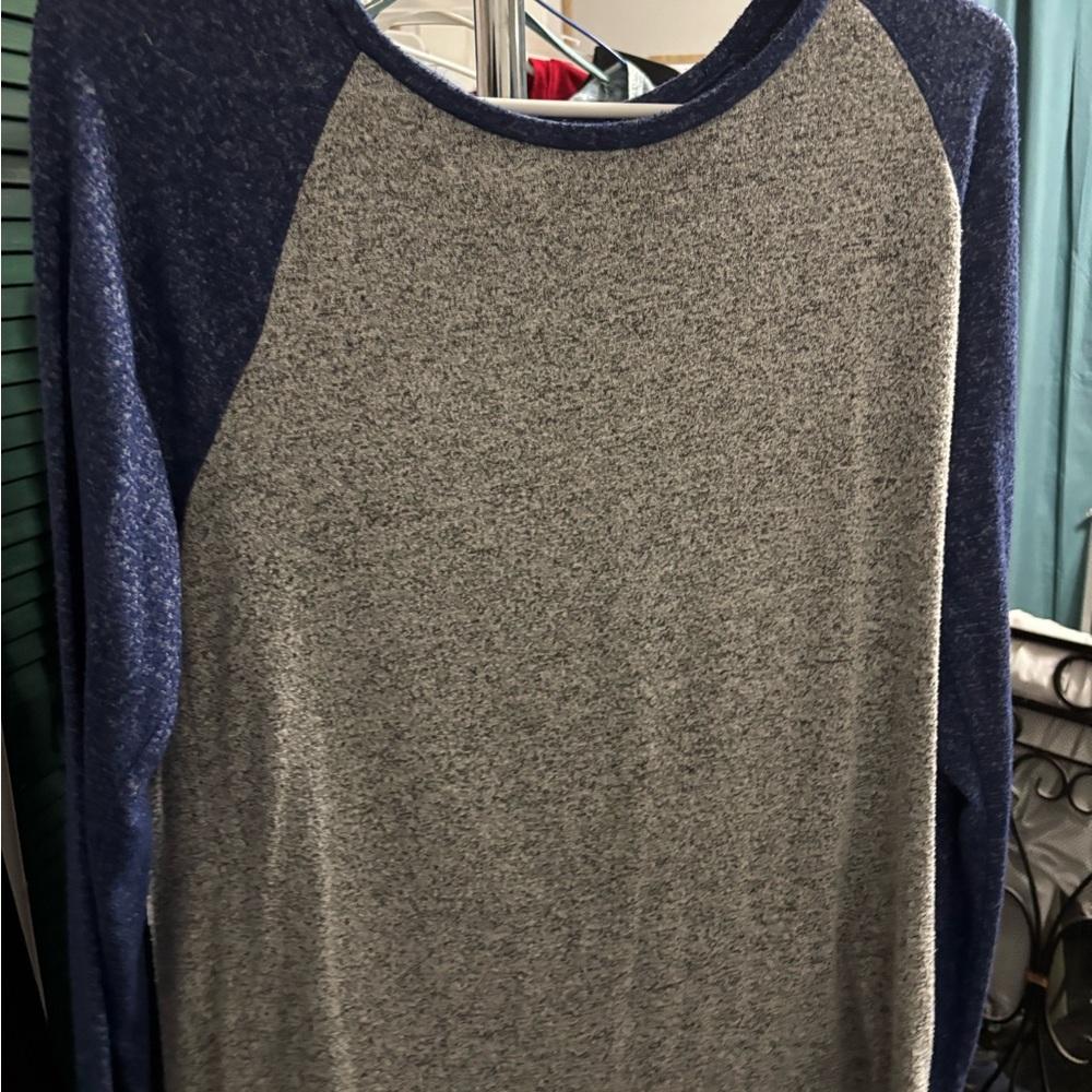 Men's Blue and Gray Raglan Shirt
